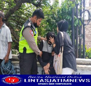 Anggota Polres Kediri Kota Bersama Abang Becak Berhasil Gagalkan Aksi Bunuh Diri