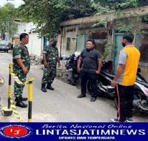 Serda Catur Komsos dengan Warga Selipkan Pesan Jaga Kamtibmas