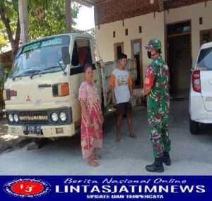 Babinsa Kunjungi Warga Desa Binaan, untuk Mendekatkan Diri dengan Masyarakat