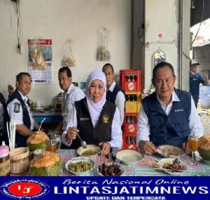 Gubernur Khofifah dan Bupati Lamongan Kunjungi Pasar Babat, Sempatkan Rehat Makan Sate Gule Samiin