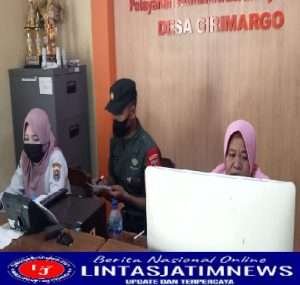 Babinsa Girimargo Cek Data Jumlah Penduduk Kurang Mampu di Desa Binaan