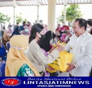 Jember Berbagi  di Desa Semboro Masyarakat Sangat Antusias