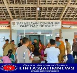 Babinsa Sambi Pantau Penyaluran BLT BBM