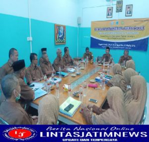 Pengawas SMP Disdik Lamongan Lakukan PKG di SMPM Jipat Karangasem Paciran