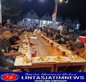 Malam Tasyakuran Satuan Drumband Symphony Mahardika Tunggul Berjalan Meriah