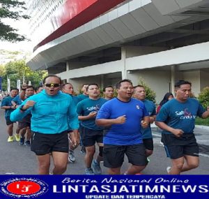 Kodim 0735/Surakarta Genjot Stamina Fisik Dengan Lari Aerobik