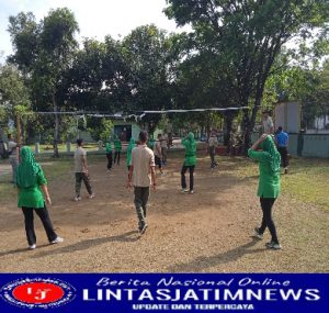 Tingkatkan Imunitas Tubuh, Anggota Persit KCK Cabang XV Melaksanakan Olah Raga