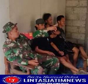 Jalin Komunikasi Babinsa Sambangi Warga Binaan