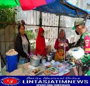 Tekan Angka Covid Babinsa Tipes Bagi-bagi Masker Gratis Kepada Warga Binaan