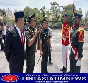 Danrem 081/DSJ Kolonel Inf Deni Rejeki Dampingi Pangdam V/BRW Tutup Dikmata TNI-AD Gel. I TA. 2022