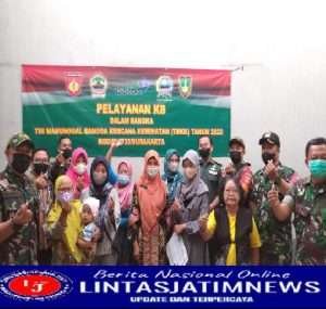 Dukung Program TNI Manunggal Bangga Kencana Kesehatan, Pers Koramil 03/Serengan Dampingi Warganya Ikuti KB