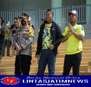 Kapolres Gresik Berikan Rasa Aman Pertandingan Gresik United lawan Persipa Pati