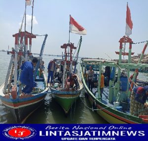 Empat Nelayan Diamankan Satpolairud Polres Gresik karena Menggunakan Jaring Trawl