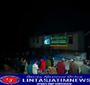 Babinsa Nonton Bareng Film G 30 S PKI di Ponpes Hidayatul Ummah