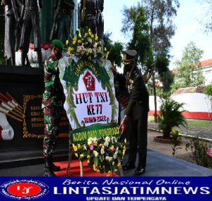 Kodim 0802/Ponorogo Gelar Upacara Ziarah Nasional Memperingati HUT ke-77 TNI Tahun 2022