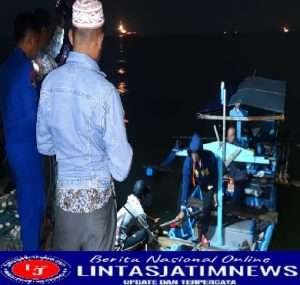 Satpolairud Polres Gresik Evakuasi Perahu Pemancing Mesin Mati di Perairan Ujungpangkah
