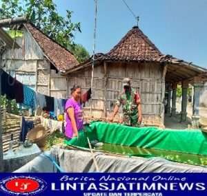 Babinsa Beri Motivasi Pada Peternak Lele