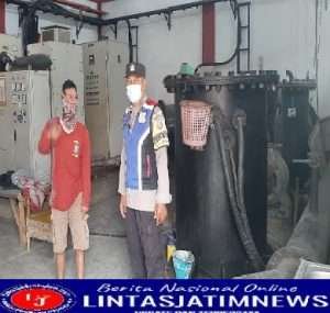 Polsek Tambaksari  Giat Patroli di Rumah Pompa Air dan Pantau Pembuangan Aliran Sungai