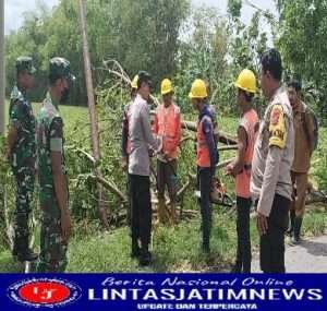 Pasca Bencana Alam, DANPOS RAMIL KASREMAN bersama INSTANSI Terkait Melaksanakan Kerka Bakti Gotomg Royong