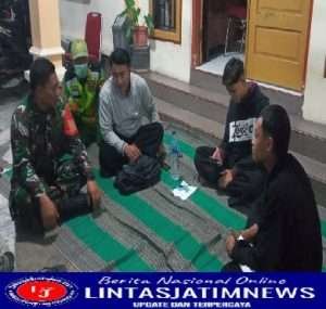 Pastikan Wilayah Aman dan Kondusif, Piket Koramil 03/Serengan Patroli Malam