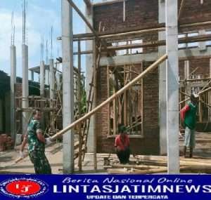 Peduli Sarana Ibadah, Babinsa Gotong Royong Pembangunan Masjid Al Muttaqin