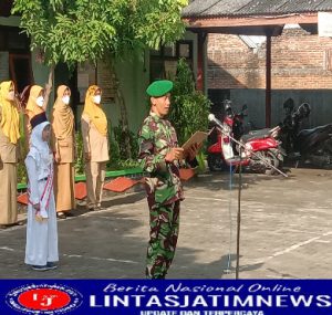 Anggota Koramil Ngawi Menjadi Irup Di Sekolah Dasar