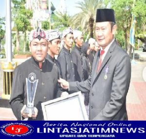 Guru SMK Muhammadiyah 1 Lamongan Sabet Penghargaan Pemuda Pelopor