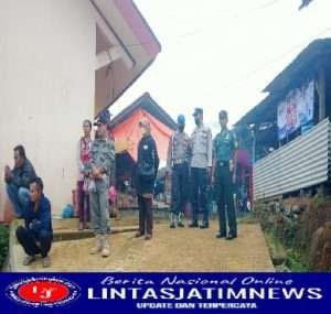 Gempur Rokok Ilegal, Babinsa Koramil 0801/05 Nawangan Bersama Dinas Terkait Sosialisasi Ke Pasar