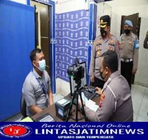 Kapolres Gresik tinjau Layanan Masyarakat di Satpas, Samsat dan SPKT Polres Gresik