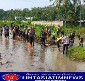 Normalisasi Sungai, Koramil 0801/01 Pacitan Bersama Instansi Terkait Lakukan Kerja Bakti