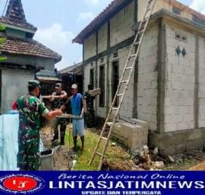 Koramil 0805/05 Karangjati Bersama Masyarakat Karya Bakti Membangun Masjid Al Iman Desa Sidorejo