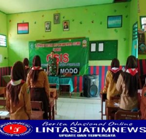 Bentuk Generasi Muda Hebat, Babinsa Modo Berikan Materi Wasbang Siswa Siswi SMA NU.