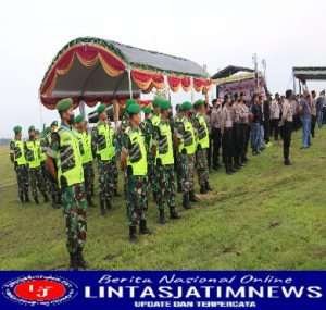 Agar Kegiatan Berjalan Aman Dan Lancar, Personil Kodim Ngawi Laksanakan Pengamanan