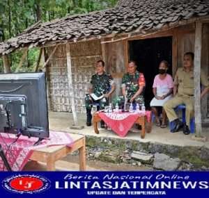Vicon Kasad dengan Dandim 0726/Sukoharjo dan Babinsa, Rencanakan bantuan RTLH kepada Ibu Rantinem di desa Tawang, Kec. Weru.