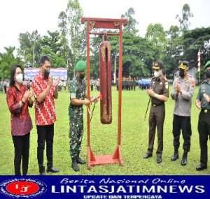 Dandim 0735/Surakarta Resmi Tutup TMMD Sengkuyung Tahap III di Wilayah Kecamatan Banjarsari