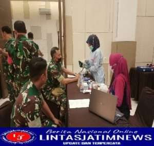 Dalam Rangka Hari Sumpah Pemuda Ke 94, Anggota Kodim Ngawi Ikuti Donor Darah