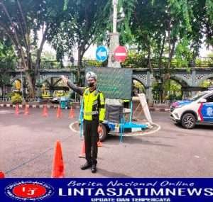 Satlantas Polres Gresik Sosialisasi Perubahan Arus Lalu Lintas Alun-alun Gresik