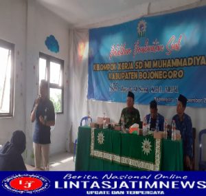 Guru SD MI Muhammadiyah Bojonegoro Mendapat Sosialisasi BPJS Ketenagakerjaan