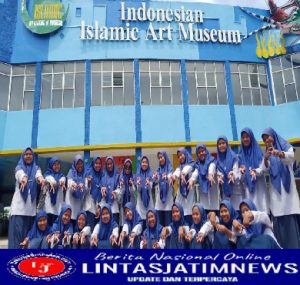 Kunjungi Museum Islam WBL, Siswa-siswi SMPM Jipat Karangasem Paciran Tambah Wawasan