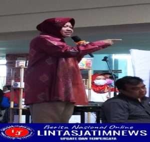 Indonesia dan Siapa Pahlawan Masakini bersama Menteri Sosial Tri Rismaharini