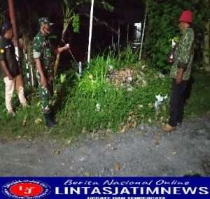 Aparat Gabungan Patroli Sampah Liar Malam Hari
