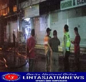 Kebakaran SPBU Mini di Kranji, Polsek Paciran Lamongan Quick Respon