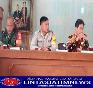 Babinsa Sentolo Laksanakan Pembinaan Linmas