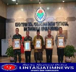 Kapolres Bondowoso Peroleh Penghargaan Dari Kementerian PDTT