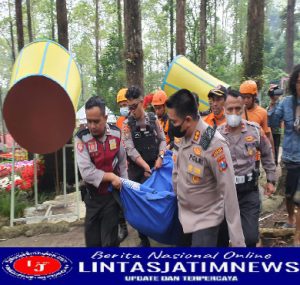 Kapolres Magetan Pimpin Evakuasi Korban Laka Bus Pariwisata di Sarangan