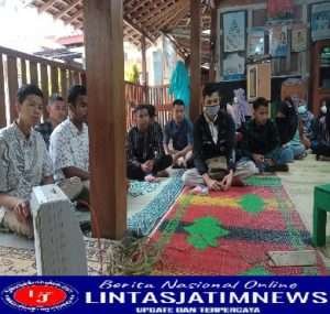 Dua Babinsa Koramil Pengasih Laksanakan Pembinaan Posyandu Remaja