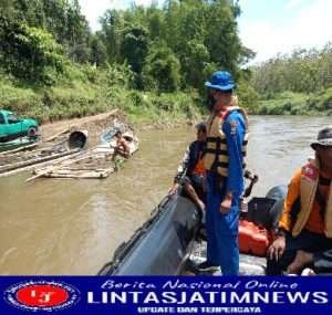Tanggap Bencana, Polres Jember Lakukan Mitigasi Banjir Rob