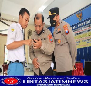 Cegah Pengaruh Gangster, Polrestabes Surabaya Gelar Sosialisasi di Sekolah