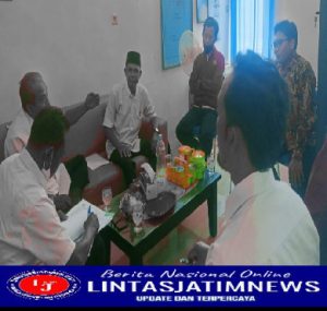 Pengawas SMP Disdik Lamongan Monitoring PAS dan Kesiapan e-Raport di SMPM Jipat Karangasem