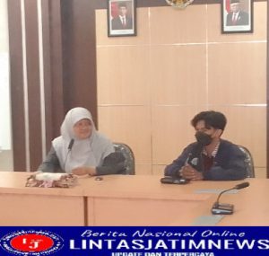 Mahasiswa Universitas Negeri Surabaya Audiensi dengan DPRD Kota Surabaya